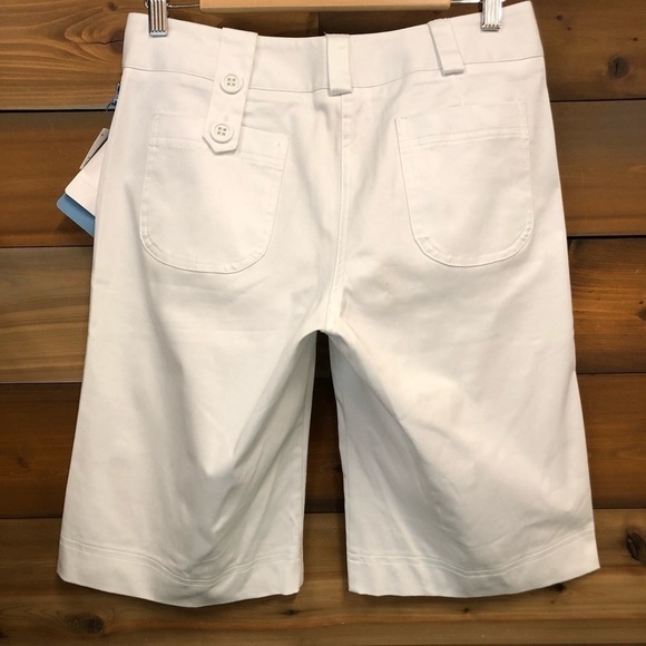 𝅺LIJA white tailored golf short NWT Size 4 - Picture 2 of 5